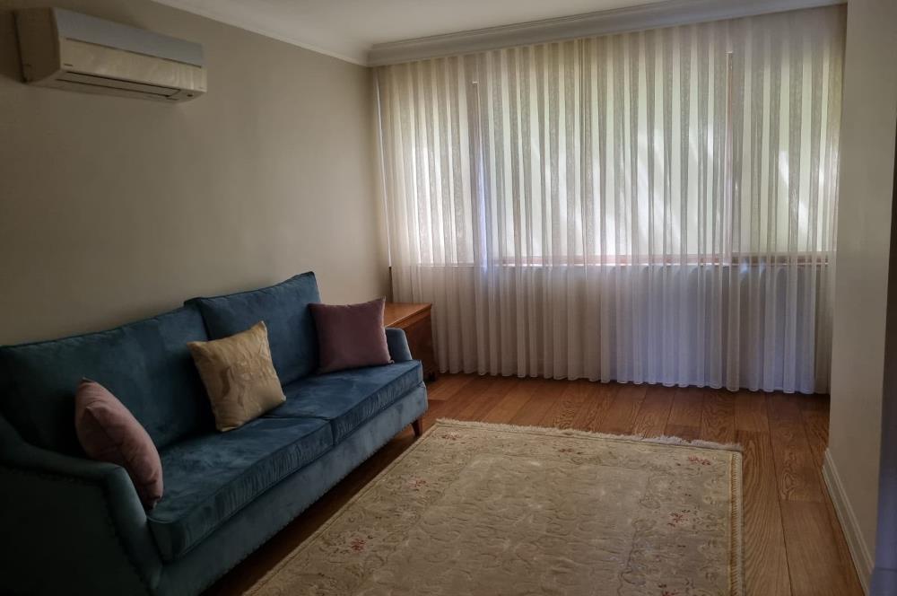 MODA’DA MUHTEŞEM DENIZ VE PARK MANZARALI SATILIK DAİRE