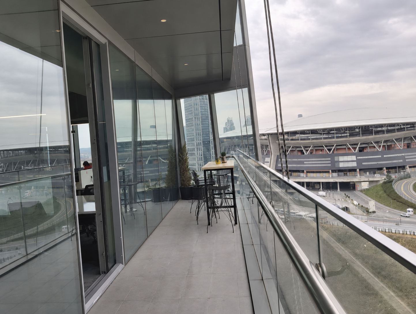 Skyland Kiralık Ofis 773m2 Dekorasyonlu, Teraslı +KDV Avantajlı