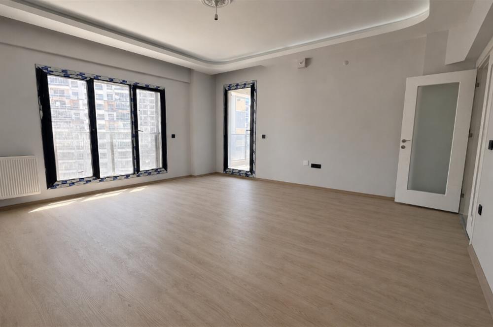 Karşıyaka Örnekköy'de Çameria Projesinde Sıfır 3+1 Satılık Daire