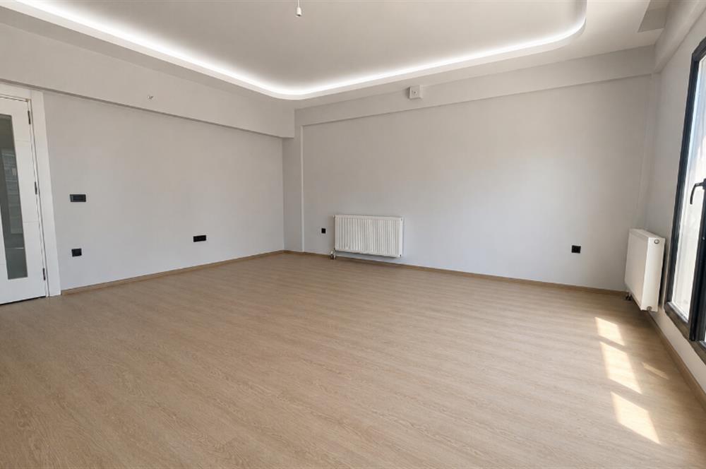Karşıyaka Örnekköy'de Çameria Projesinde Sıfır 3+1 Satılık Daire