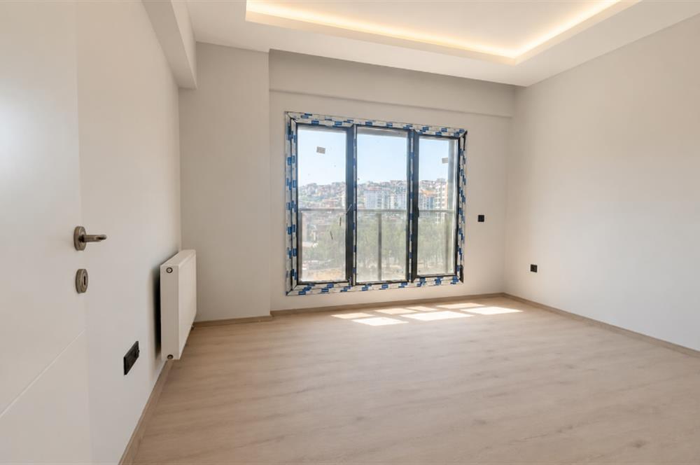 Karşıyaka Örnekköy'de Çameria Projesinde Sıfır 3+1 Satılık Daire