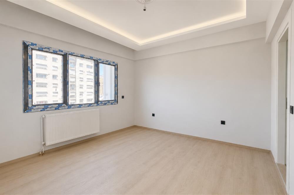 Karşıyaka Örnekköy'de Çameria Projesinde Sıfır 3+1 Satılık Daire
