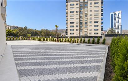 Karşıyaka Örnekköy'de Çameria Projesinde Sıfır 3+1 Satılık Daire