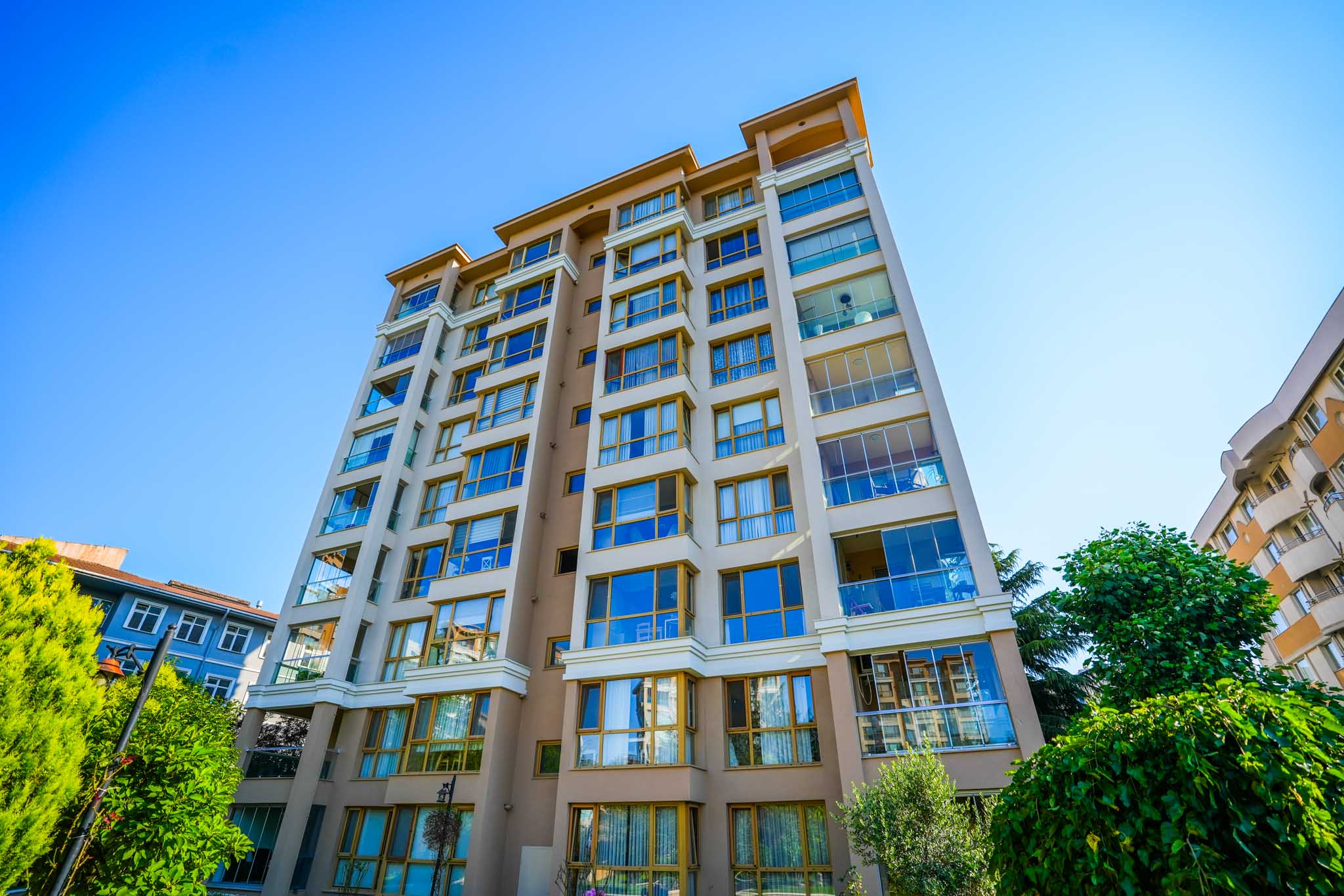 ÇEKMEKÖY'ÜN PRESTİJLİ SİTESİ SERENA EVLERİ'NDE 3+1 SATILIK DAİRE