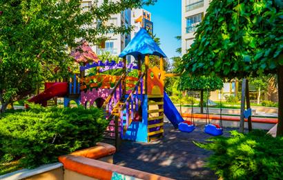 ÇEKMEKÖY'ÜN PRESTİJLİ SİTESİ SERENA EVLERİ'NDE 3+1 SATILIK DAİRE
