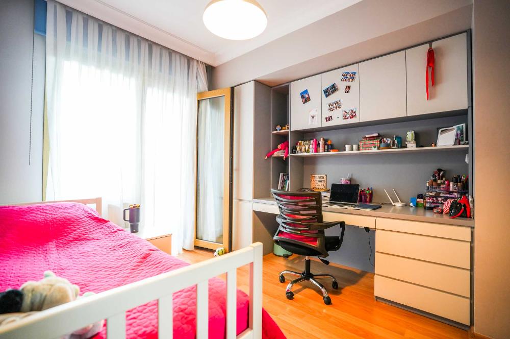 ÇEKMEKÖY'ÜN PRESTİJLİ SİTESİ SERENA EVLERİ'NDE 3+1 SATILIK DAİRE