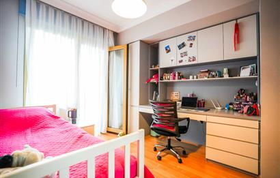 ÇEKMEKÖY'ÜN PRESTİJLİ SİTESİ SERENA EVLERİ'NDE 3+1 SATILIK DAİRE