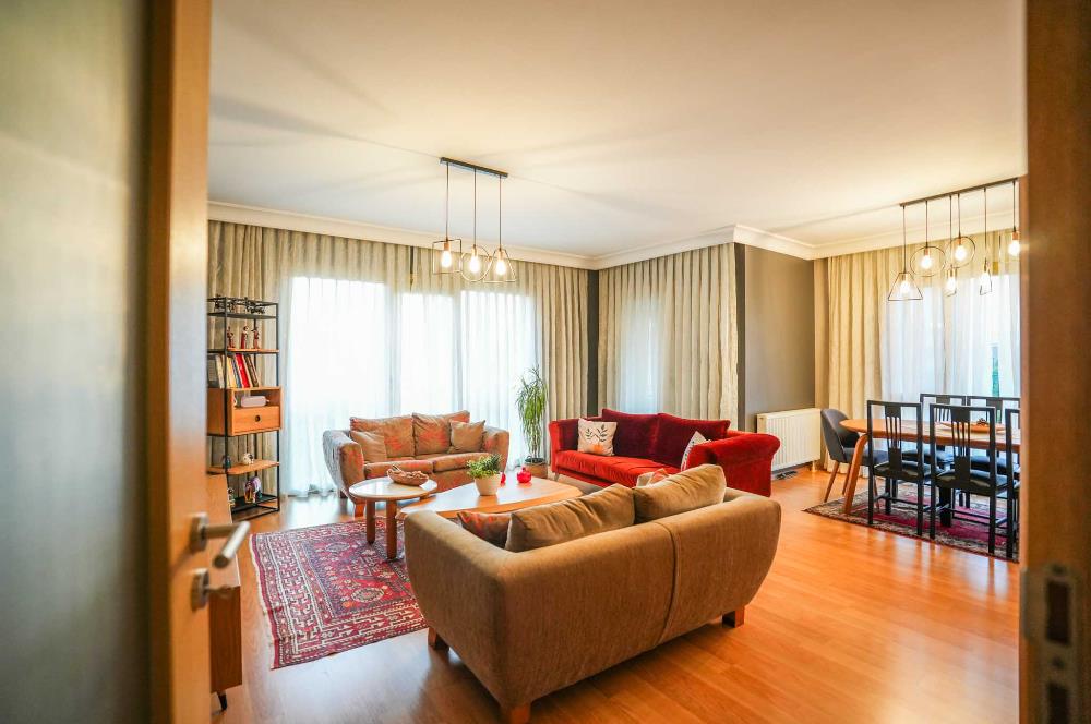 ÇEKMEKÖY'ÜN PRESTİJLİ SİTESİ SERENA EVLERİ'NDE 3+1 SATILIK DAİRE