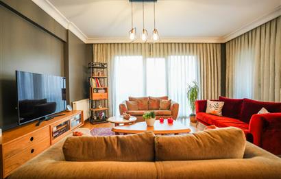 ÇEKMEKÖY'ÜN PRESTİJLİ SİTESİ SERENA EVLERİ'NDE 3+1 SATILIK DAİRE