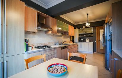 ÇEKMEKÖY'ÜN PRESTİJLİ SİTESİ SERENA EVLERİ'NDE 3+1 SATILIK DAİRE