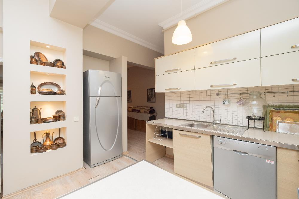 BEYKOZ ÖRNEKKÖY’DE YATIRIMLIK 1.338 M² ARSA PAYI VE MEVCUT TRİPLEKS VİLLA