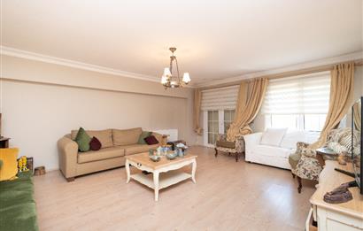 BEYKOZ ÖRNEKKÖY’DE YATIRIMLIK 1.338 M² ARSA PAYI VE MEVCUT TRİPLEKS VİLLA