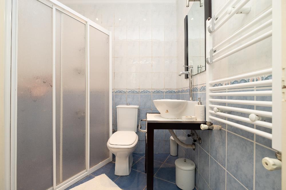 BEYKOZ ÖRNEKKÖY’DE YATIRIMLIK 1.338 M² ARSA PAYI VE MEVCUT TRİPLEKS VİLLA