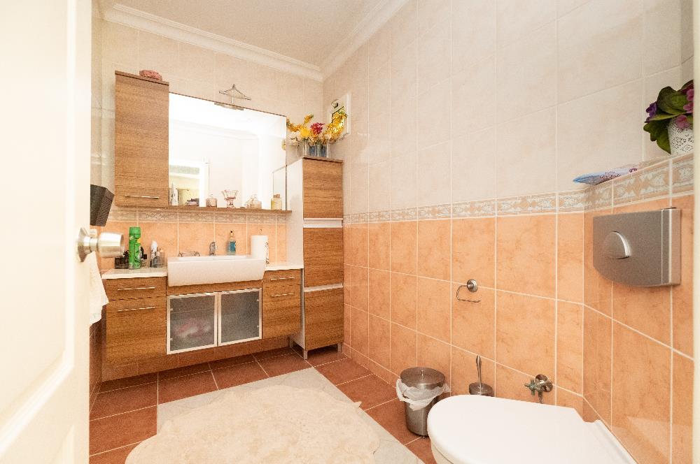 BEYKOZ ÖRNEKKÖY’DE YATIRIMLIK 1.338 M² ARSA PAYI VE MEVCUT TRİPLEKS VİLLA
