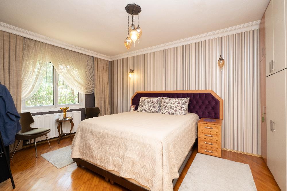 BEYKOZ ÖRNEKKÖY’DE YATIRIMLIK 1.338 M² ARSA PAYI VE MEVCUT TRİPLEKS VİLLA