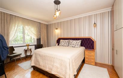 BEYKOZ ÖRNEKKÖY’DE YATIRIMLIK 1.338 M² ARSA PAYI VE MEVCUT TRİPLEKS VİLLA