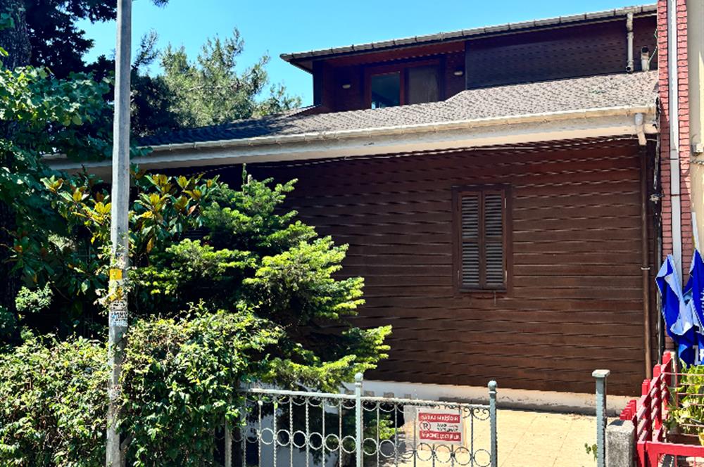 KOŞUYOLU'NUN KALBİNDE,ÇAMLARIN ARASINDA MÜSTAKİL HAVUZLU SATILIK