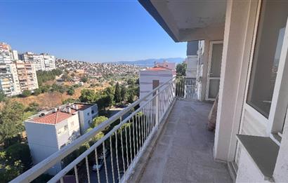 Egekent Şirinevler Sitesi'nde Komple Tadilatlık 3+1 Fırsat Daire 