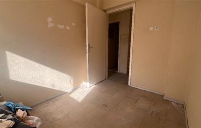 Egekent Şirinevler Sitesi'nde Komple Tadilatlık 3+1 Fırsat Daire 