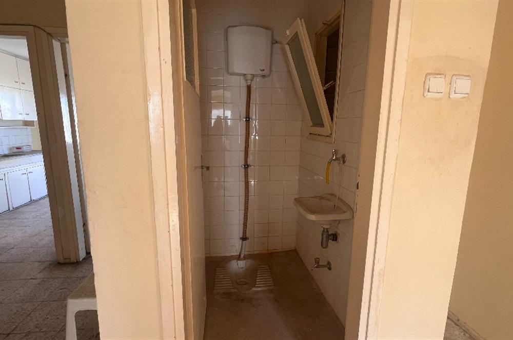 Egekent Şirinevler Sitesi'nde Komple Tadilatlık 3+1 Fırsat Daire 