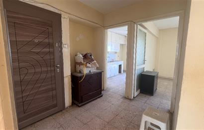 Egekent Şirinevler Sitesi'nde Komple Tadilatlık 3+1 Fırsat Daire 