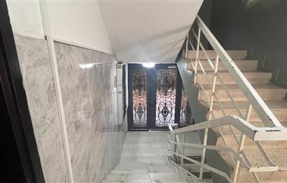 Egekent Şirinevler Sitesi'nde Komple Tadilatlık 3+1 Fırsat Daire 