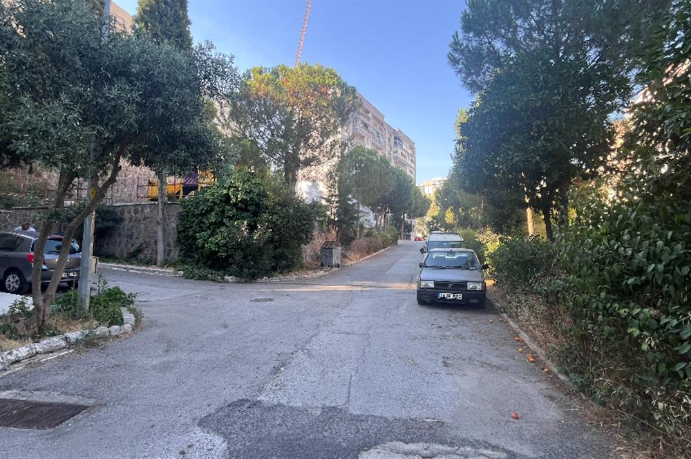 Egekent Şirinevler Sitesi'nde Komple Tadilatlık 3+1 Fırsat Daire 