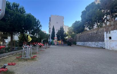 Egekent Şirinevler Sitesi'nde Komple Tadilatlık 3+1 Fırsat Daire 