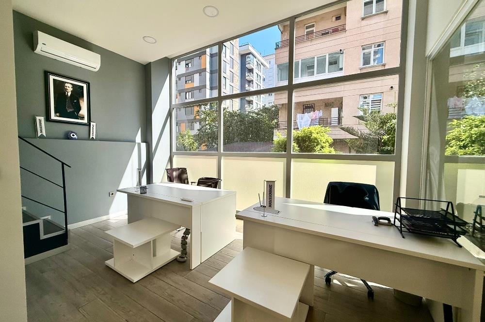 Bostancı Satılık Dükkan 600m2 Ana Caddeye 18mt Cepheli Mağza