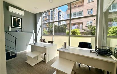 Bostancı Satılık Dükkan 600m2 Ana Caddeye 18mt Cepheli Mağza