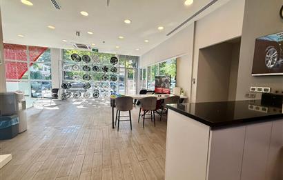 Bostancı Satılık Dükkan 600m2 Ana Caddeye 18mt Cepheli Mağza