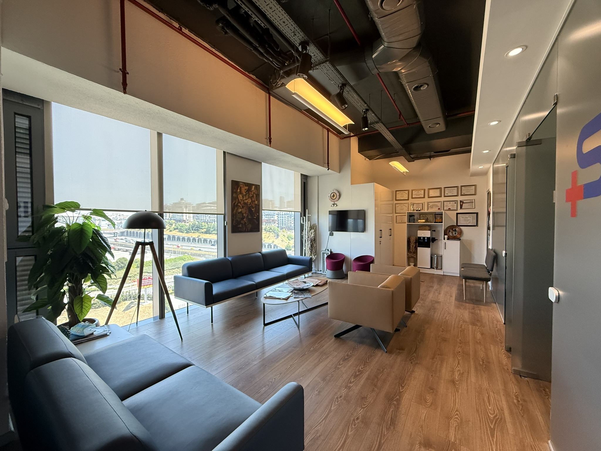 Skyland Kiralık Ofis 171m2 Kliniğe Uygun +KDV Avantajlı