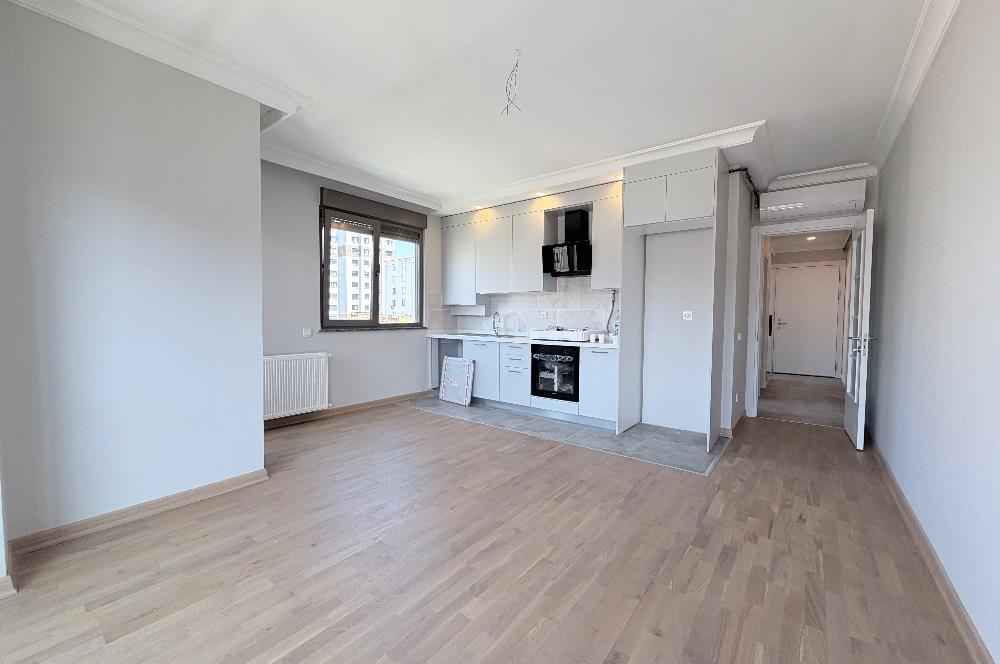 Göztepe Pınar Sokak'ta Açık Mutfaklı 52 m2 Net 2+1 Kiralık Daire