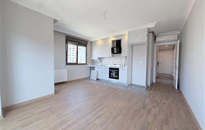 Göztepe Pınar Sokak'ta Açık Mutfaklı 52 m2 Net 2+1 Kiralık Daire