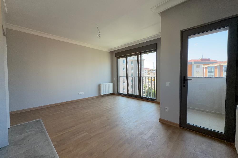 Göztepe Pınar Sokak'ta Açık Mutfaklı 52 m2 Net 2+1 Kiralık Daire