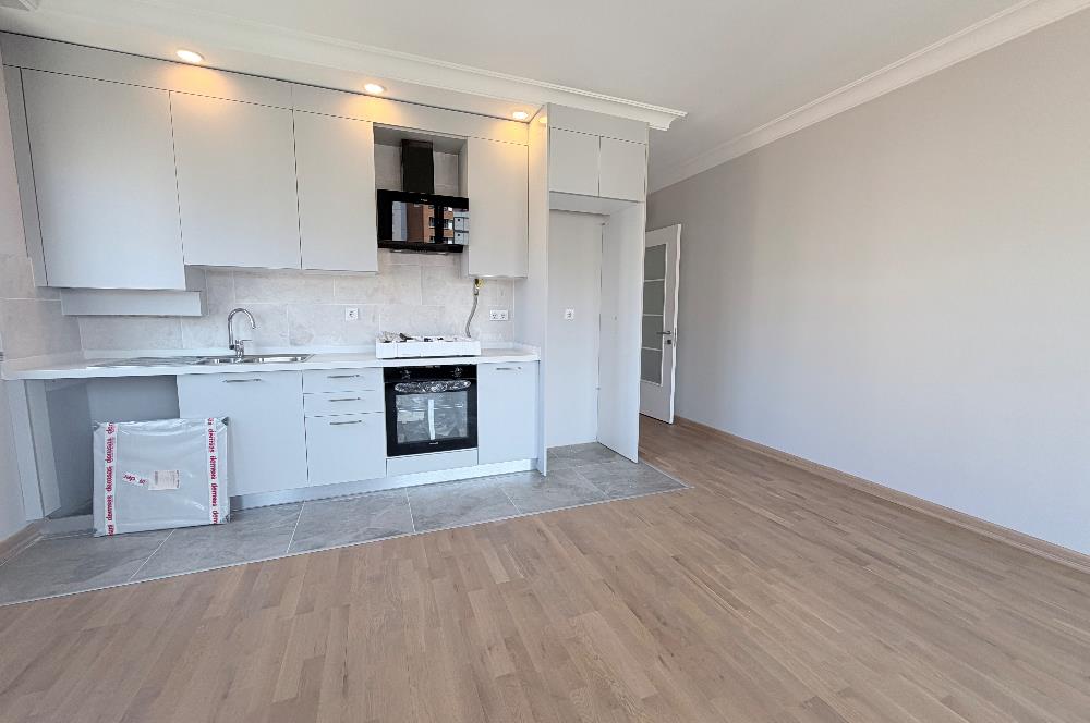 Göztepe Pınar Sokak'ta Açık Mutfaklı 52 m2 Net 2+1 Kiralık Daire