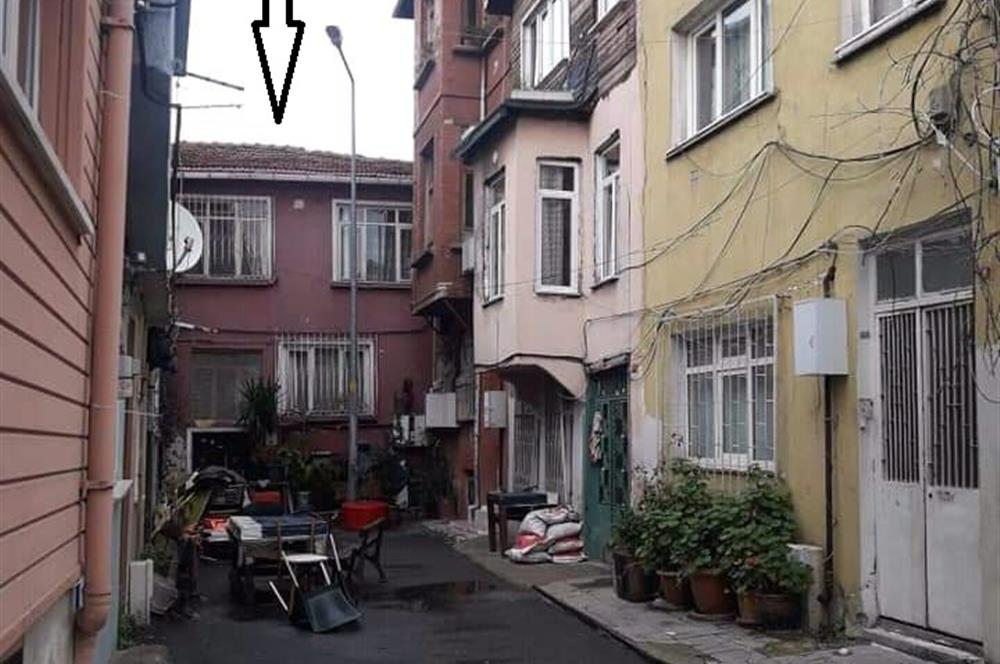 Fatih Cibali'de Satılık 6+2 Bahçeli Müstakil Ev ve Arsası