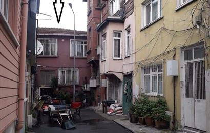 Fatih Cibali'de Satılık 6+2 Bahçeli Müstakil Ev ve Arsası