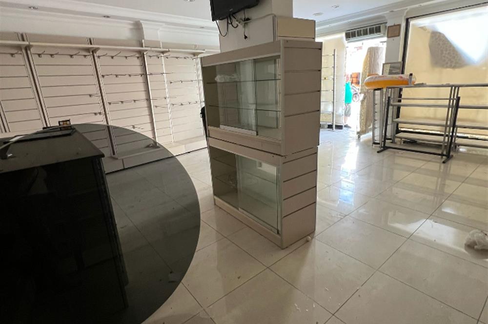 Bodrum Atatürk Caddesi'nde Kiralık 55 m² Dükkan