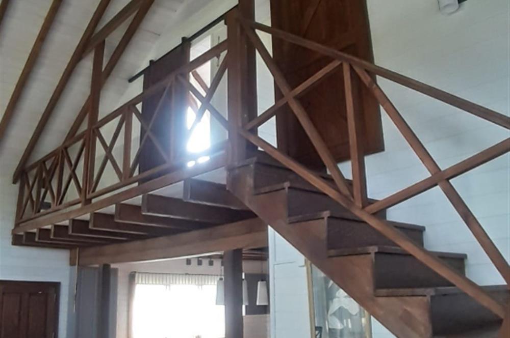 KIRKLARELİ KOFÇAZ TAŞTEPE KÖYÜ'NDE SATILIK ÖZEL TASARIM İSKANDİNAV KÜTÜK EV