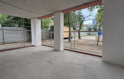 KADIKÖY SAHRAYICEDİT'TE SIFIR PRESTİJLİ KONUMDA SATILIK DÜKKAN