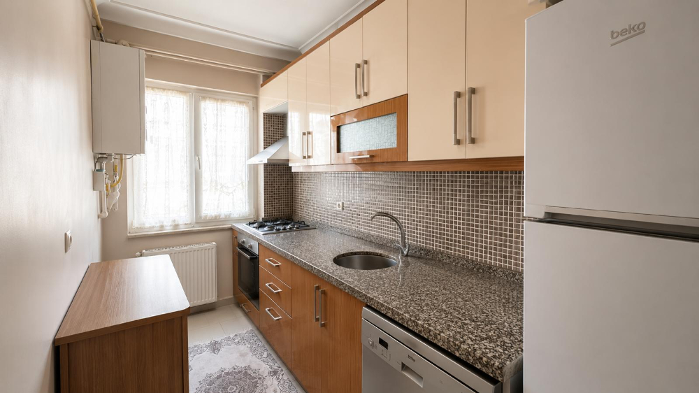 KAĞITHANE ÇAĞLAYAN'DA MERKEZİ KONUMDA 2+1 SATILIK DAİRE