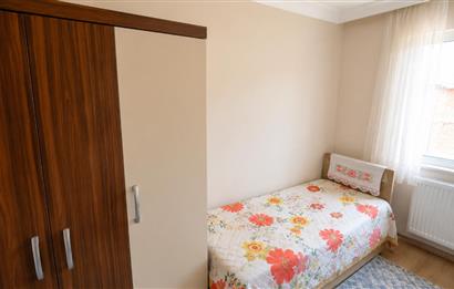 KAĞITHANE ÇAĞLAYAN'DA MERKEZİ KONUMDA 2+1 SATILIK DAİRE