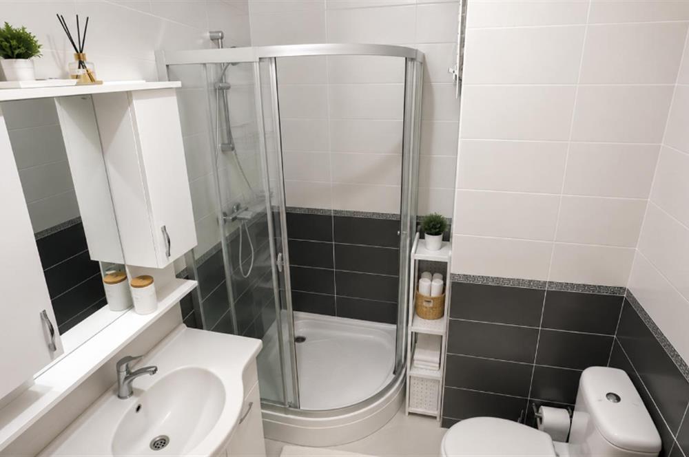 KAĞITHANE ÇAĞLAYAN'DA MERKEZİ KONUMDA 2+1 SATILIK DAİRE