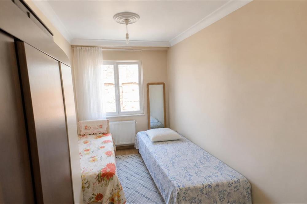 KAĞITHANE ÇAĞLAYAN'DA MERKEZİ KONUMDA 2+1 SATILIK DAİRE