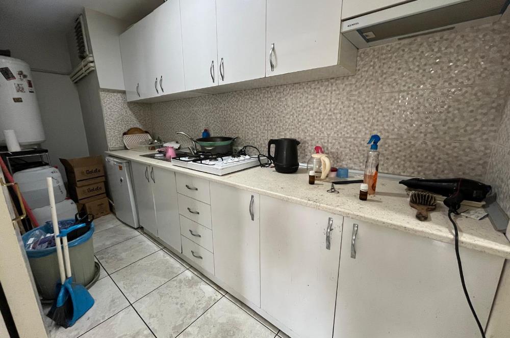 KADIKÖY'DE TABELA DEĞERİ YÜKSEK SATILIK 2 ADET OFİS & İŞ YERİ