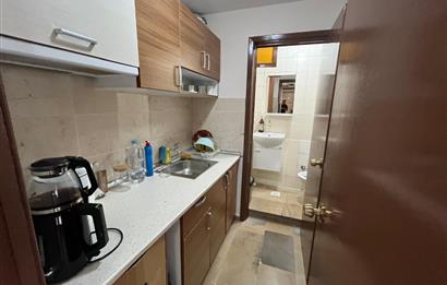KADIKÖY'DE TABELA DEĞERİ YÜKSEK SATILIK 2 ADET OFİS & İŞ YERİ