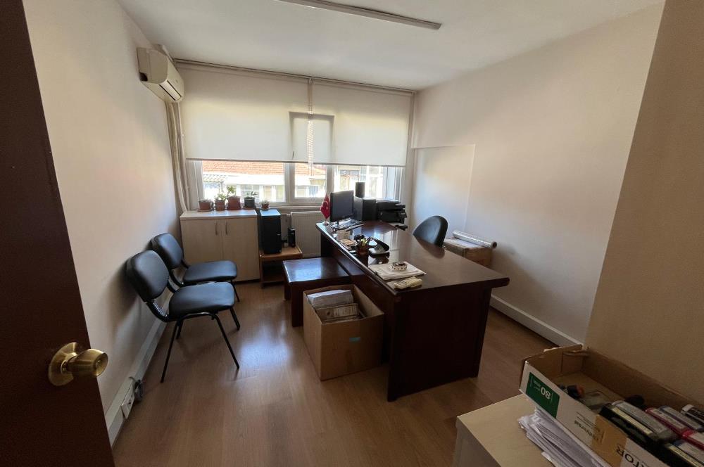 KADIKÖY'DE TABELA DEĞERİ YÜKSEK SATILIK 2 ADET OFİS & İŞ YERİ