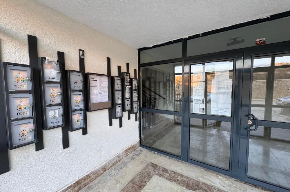 TUZLA AYDINLI TOKİ KONUTLARINDA SATILIK 2+1 DAİRE