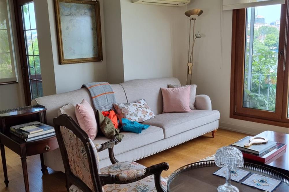 MODA’DA MUHTEŞEM DENIZ VE PARK MANZARALI SATILIK DAİRE
